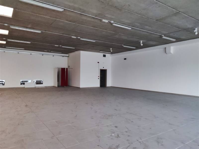 negozio in affitto a Cavernago