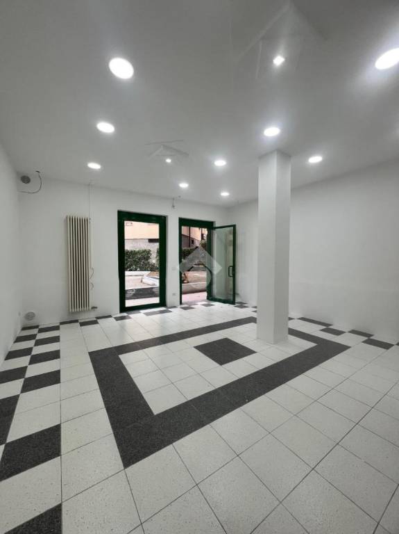 negozio in affitto a Chiuduno