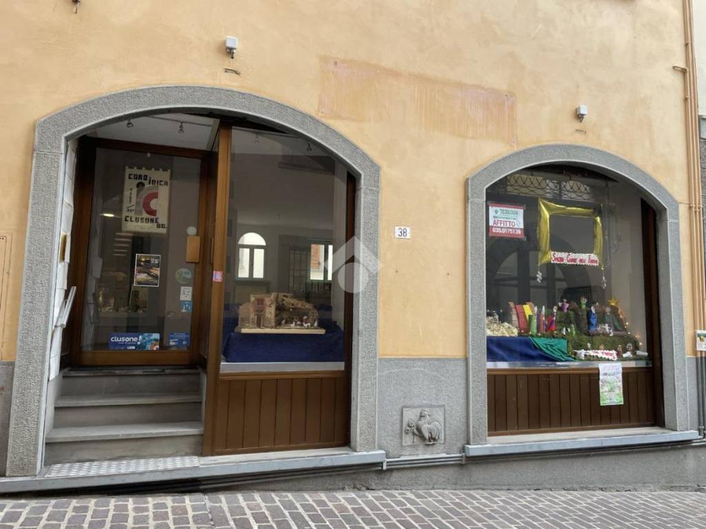 negozio in affitto a Clusone