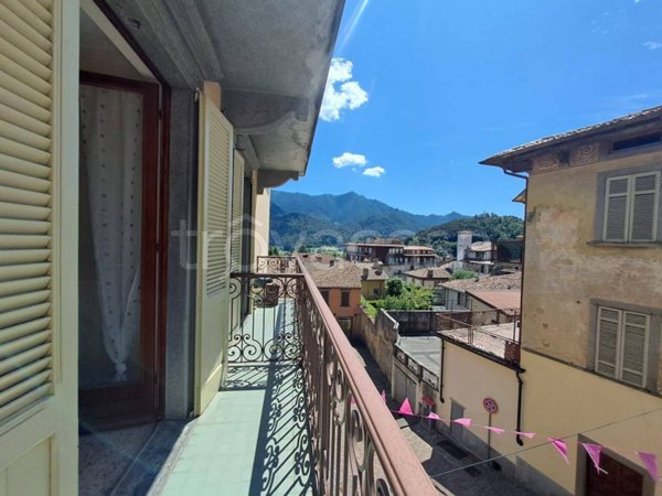 appartamento in affitto a Clusone in zona Fiorine