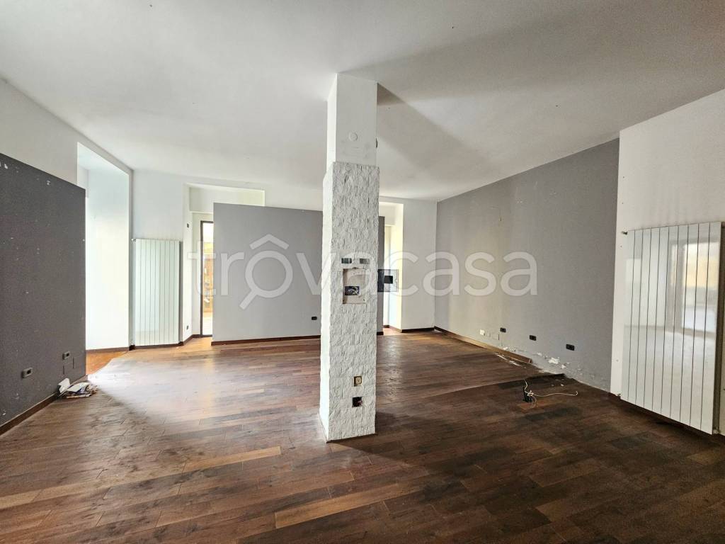 negozio in affitto a Clusone