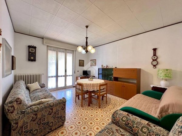 appartamento in affitto a Clusone in zona Fiorine