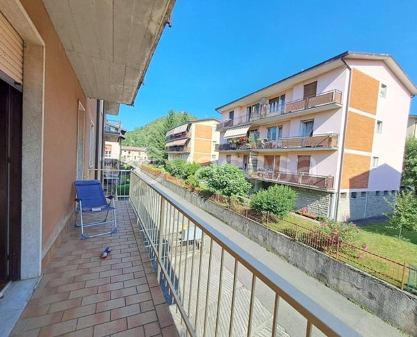 appartamento in affitto a Clusone in zona Fiorine