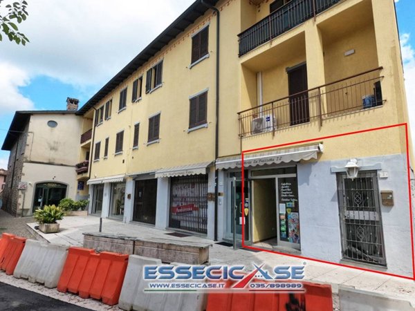 negozio in affitto a Cologno al Serio