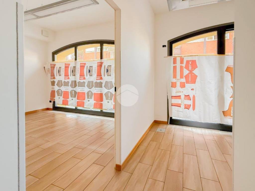 negozio in affitto a Cologno al Serio