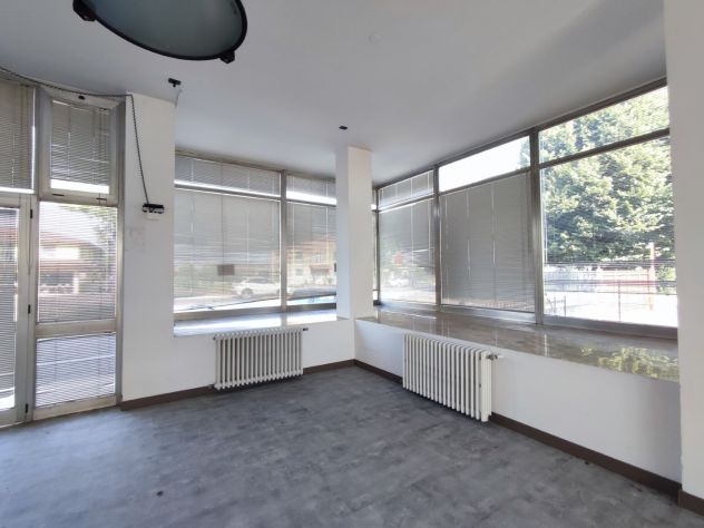 negozio in affitto a Cologno al Serio