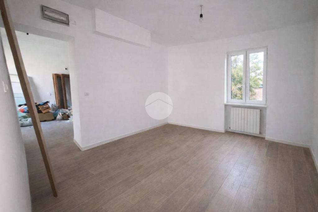 negozio in affitto a Comun Nuovo