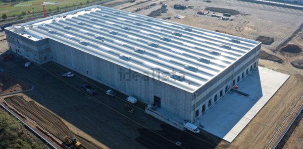 locale di sgombero in affitto a Cortenuova