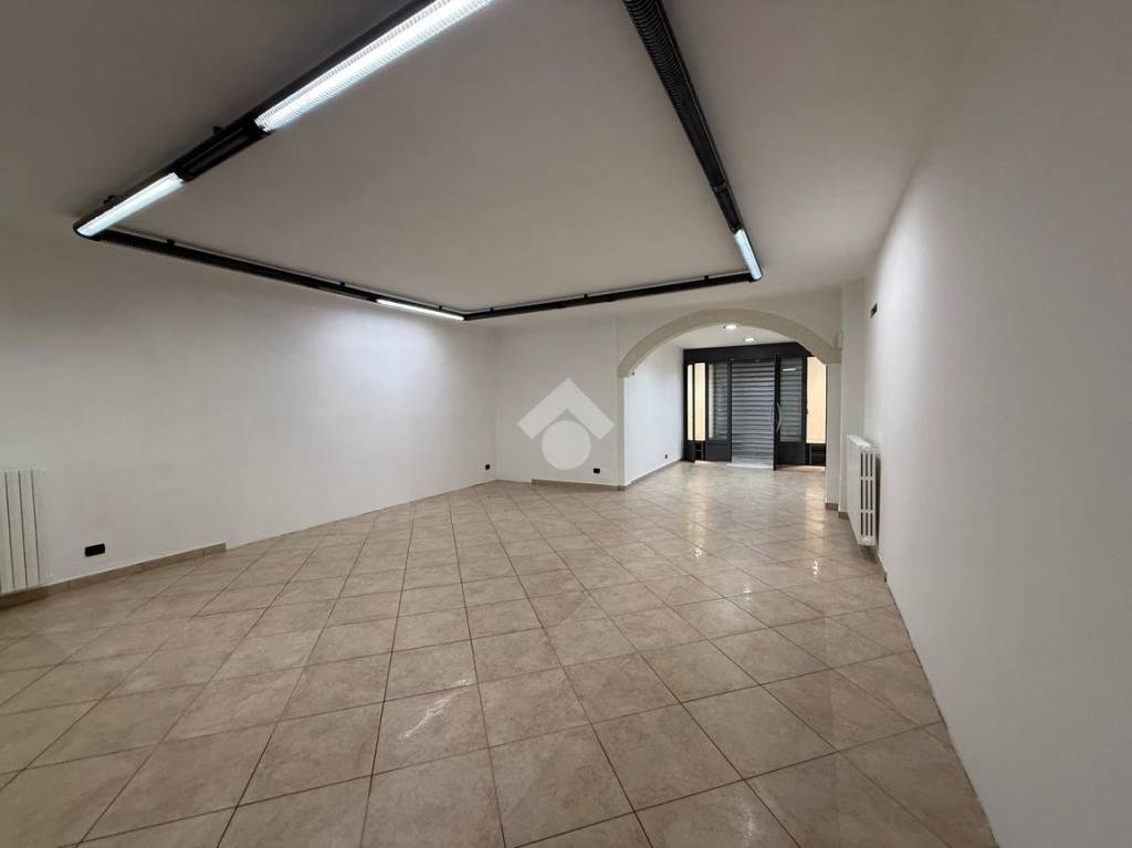 negozio in affitto a Cortenuova