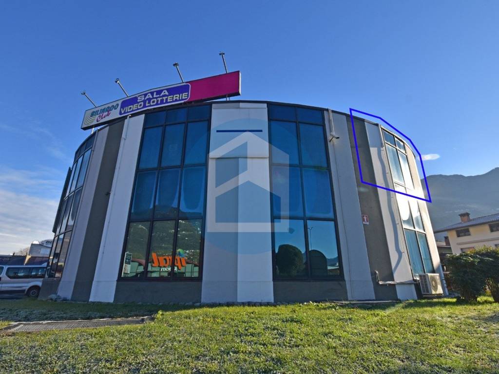 ufficio in affitto a Costa Volpino