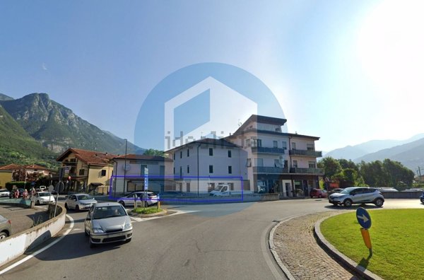 locale commerciale in affitto a Costa Volpino