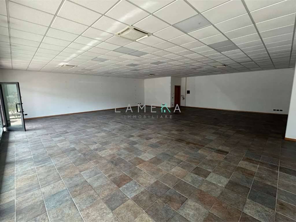 ufficio in affitto a Costa Volpino