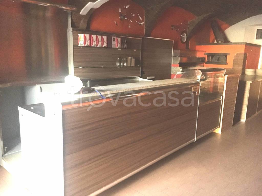 negozio in affitto a Covo