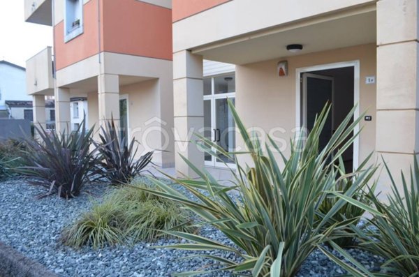 appartamento in affitto a Credaro