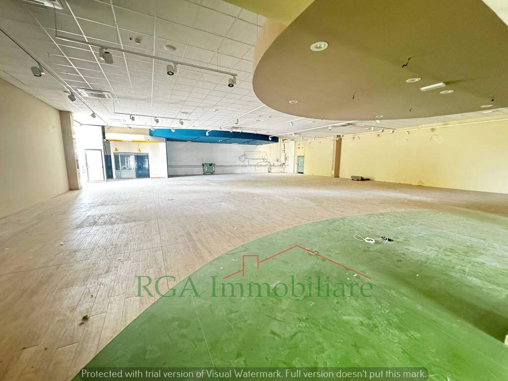 negozio in affitto a Curno