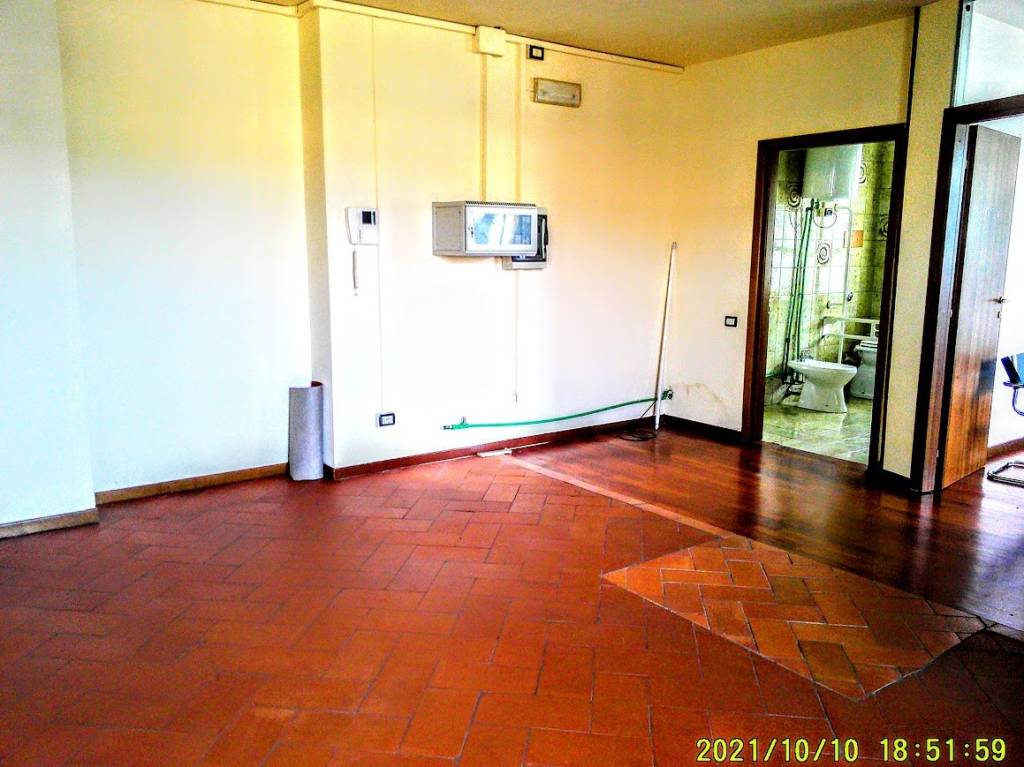 ufficio in affitto a Curno