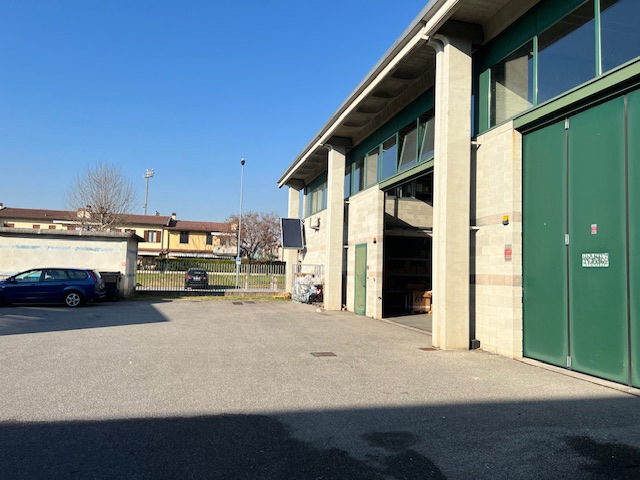 capannone in affitto a Curno