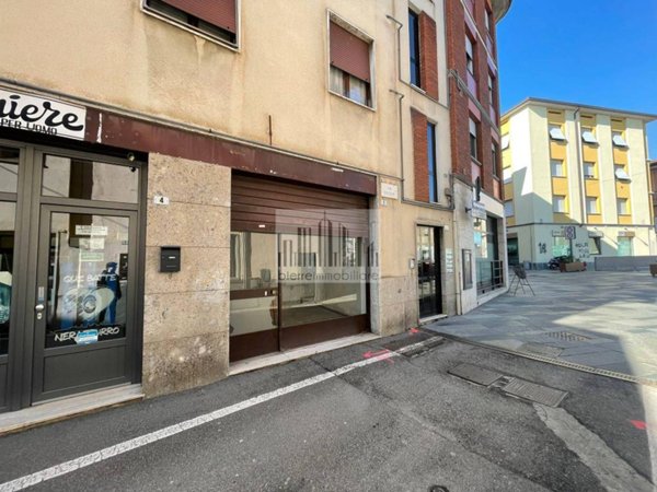 negozio in affitto a Curno