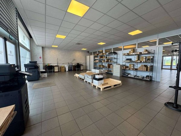 ufficio in affitto a Curno