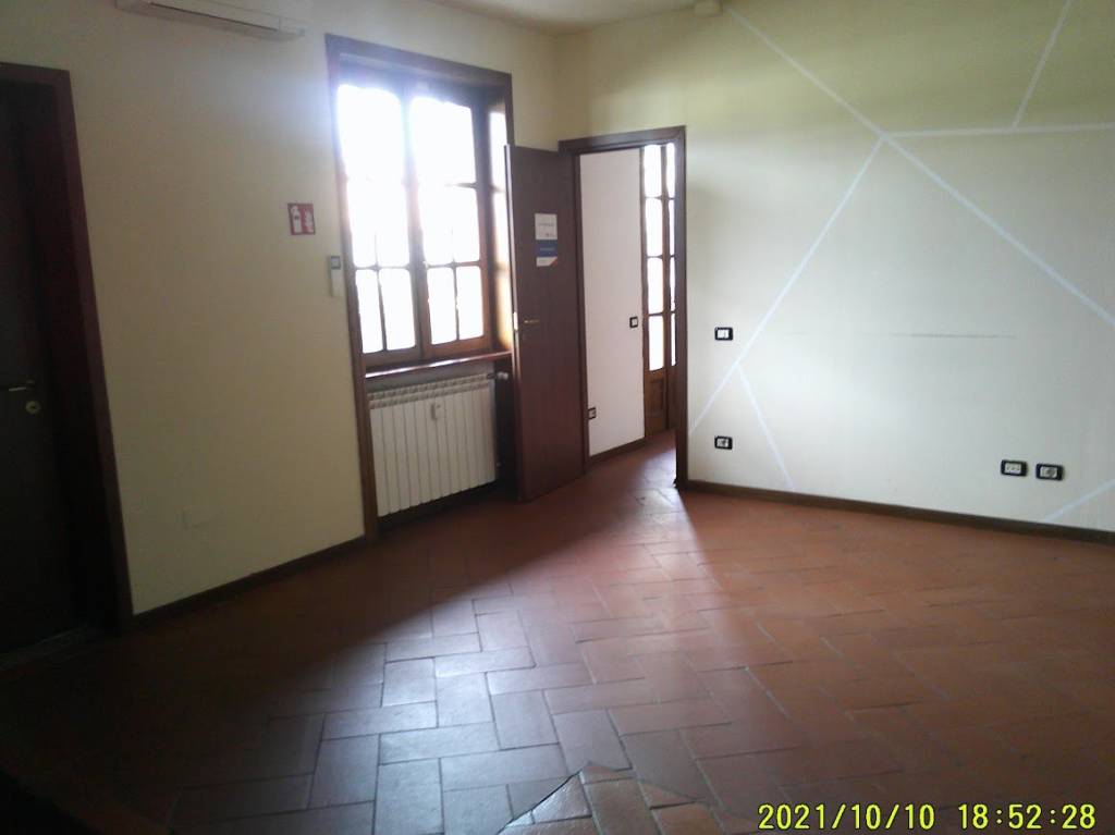 ufficio in affitto a Curno