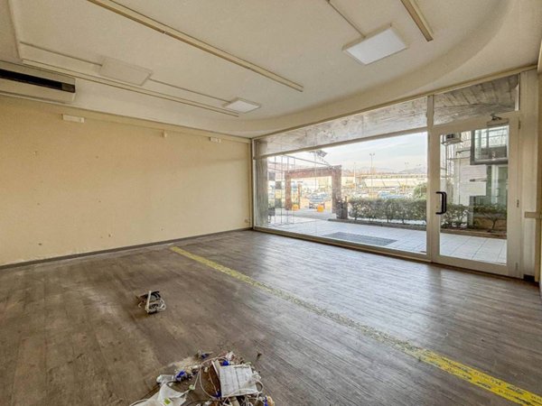 negozio in affitto a Curno