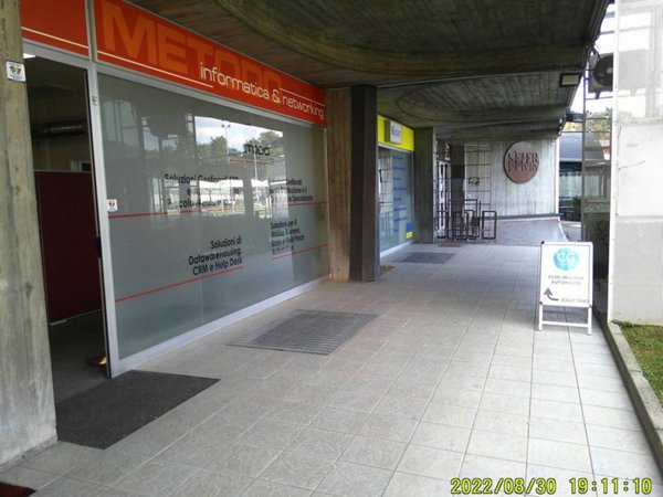 negozio in affitto a Curno