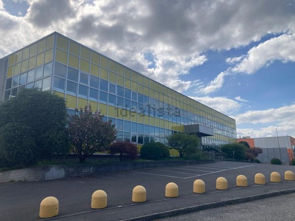 ufficio in affitto a Curno