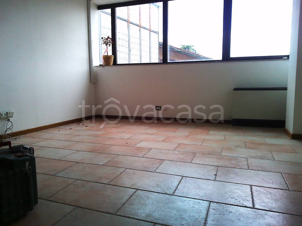 appartamento in affitto a Curno