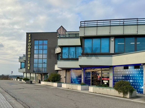 ufficio in affitto a Curno