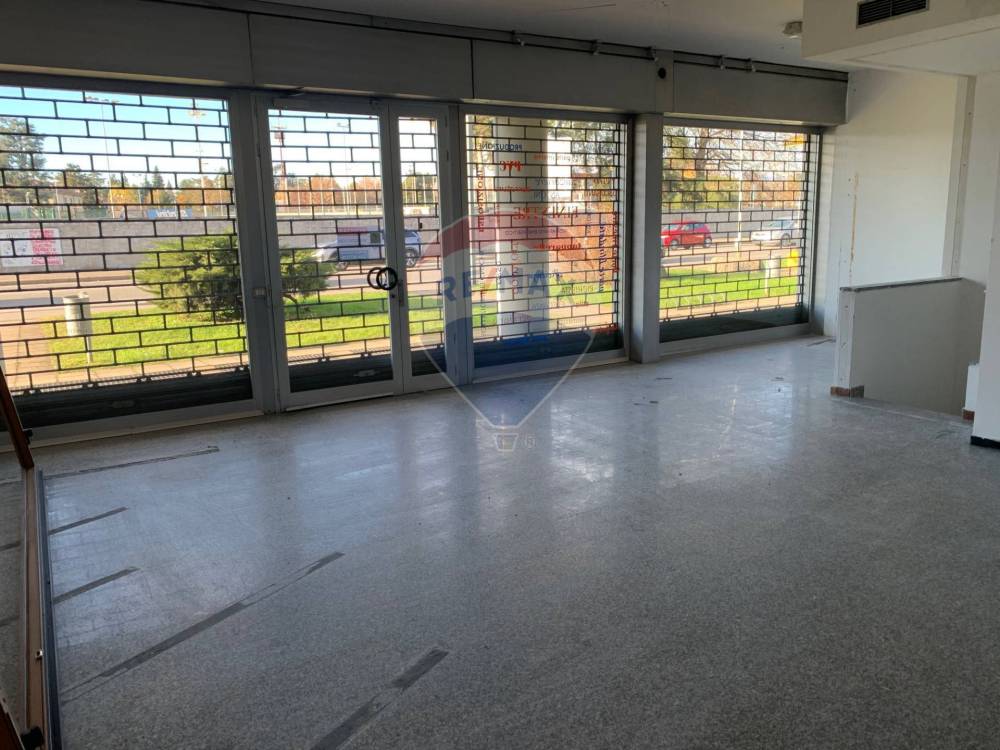 locale commerciale in affitto a Dalmine
