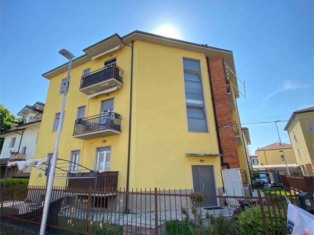 appartamento in affitto a Dalmine in zona Guzzanica