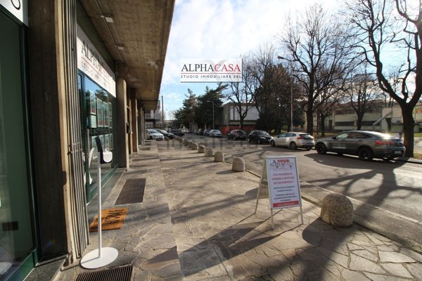 locale commerciale in affitto a Dalmine