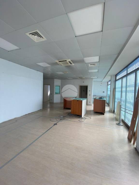 negozio in affitto a Dalmine