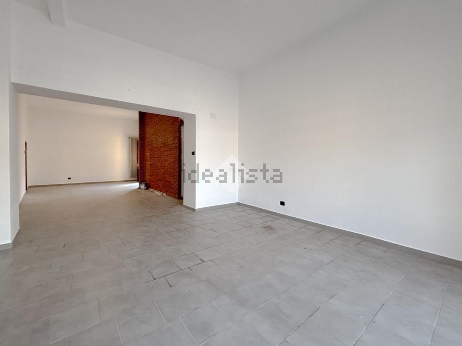 negozio in affitto a Dalmine in zona Mariano al Brembo