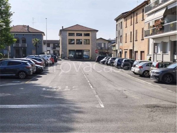 ufficio in affitto a Dalmine in zona Sforzatica Sant'Andrea