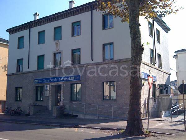 ufficio in affitto a Dalmine in zona Sforzatica Santa Maria d'Oleno