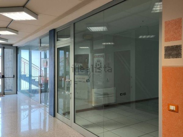 negozio in affitto ad Endine Gaiano