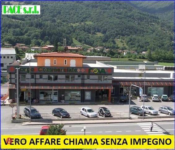 negozio in affitto ad Endine Gaiano in zona Piangaiano
