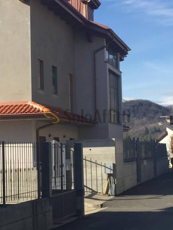 appartamento in affitto ad Almese in zona Malatrait