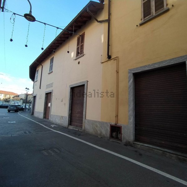 locale commerciale in affitto a Fara Gera d'Adda