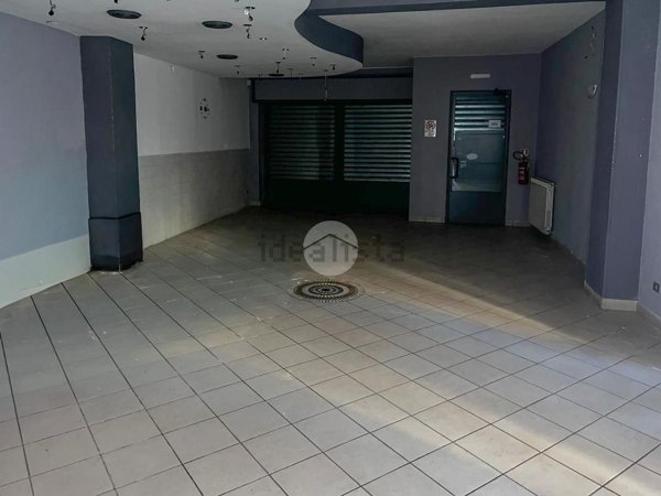 negozio in affitto a Fara Gera d'Adda