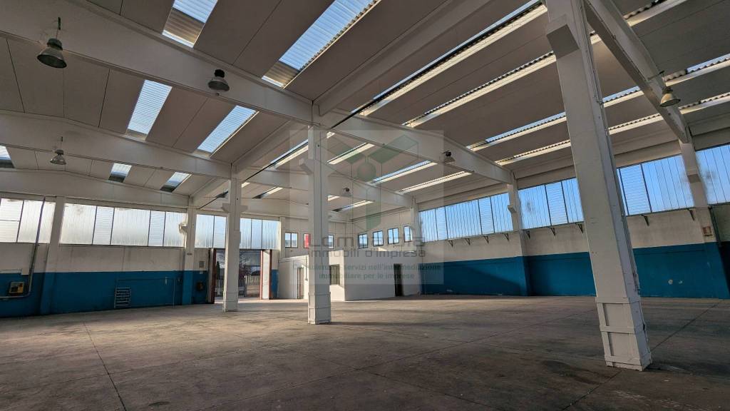 locale commerciale in affitto a Fara Gera d'Adda