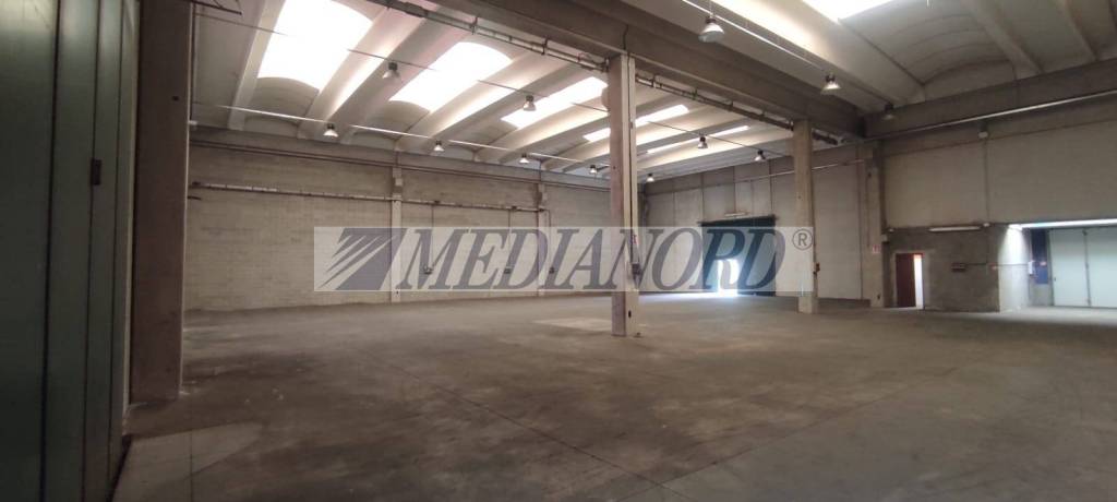 locale commerciale in affitto a Filago