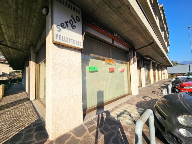 negozio in affitto a Gazzaniga