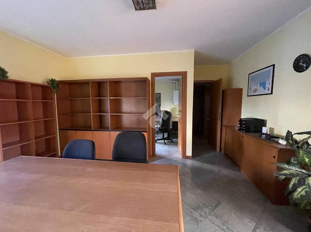 ufficio in affitto a Ghisalba
