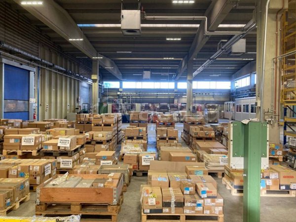 locale commerciale in affitto a Ghisalba
