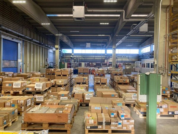 locale commerciale in affitto a Ghisalba