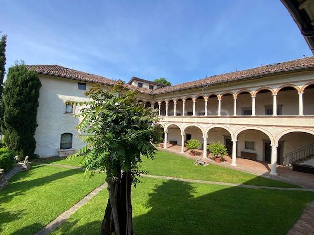appartamento in affitto a Gorlago in zona Borghetti