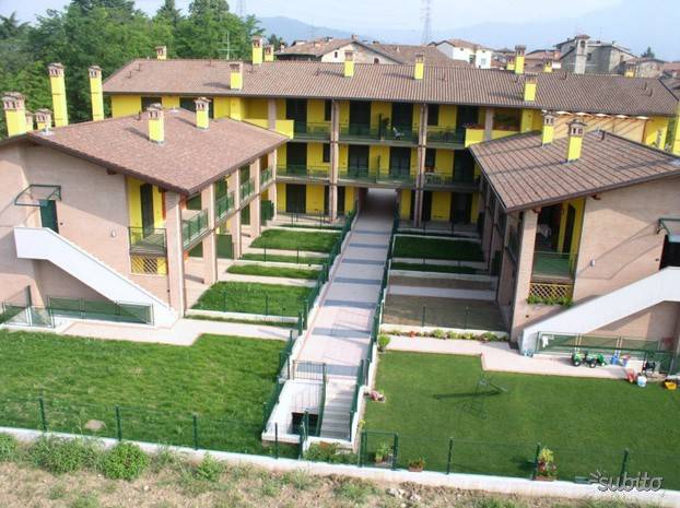 appartamento in affitto a Gorlago in zona Borghetti