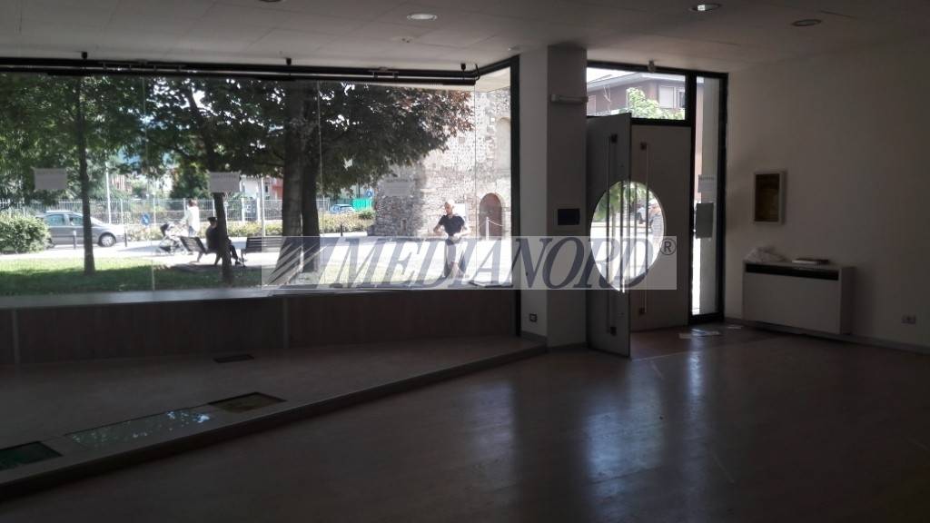 negozio in affitto a Gorle